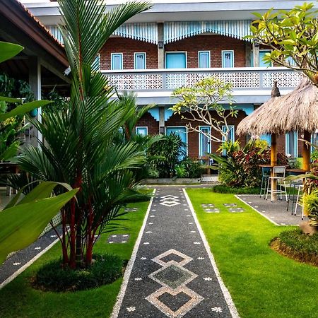 D-Anyar Stay And Surf Canggu Exterior photo