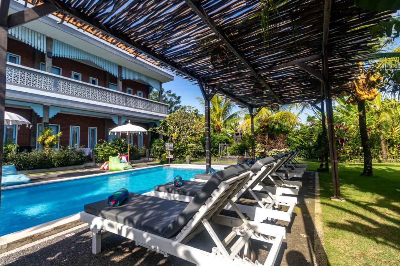 D-Anyar Stay And Surf Canggu Exterior photo